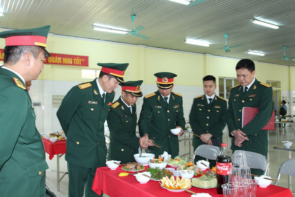 Học viện Hậu cần tổ chức hội thi mâm cỗ ngày Tết