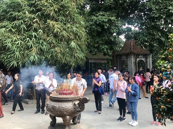 Nhiều lựa chọn cho du khách du lịch hành hương, trẩy hội đầu Xuân