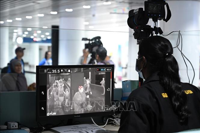 Số người tử vong do virus corona tại Trung Quốc tăng mạnh