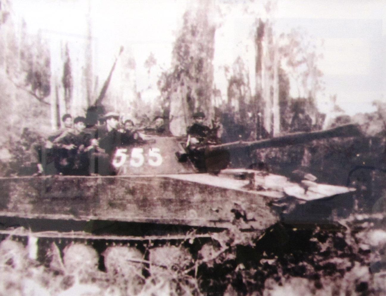  Đường đi đến tổng tiến công

