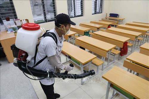Thanh Hóa tổ chức phun chất diệt khuẩn tại hơn 2.000 cơ sở giáo dục, trường học