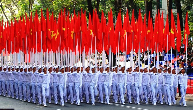 NÊU GƯƠNG VÀ SOI GƯƠNG

