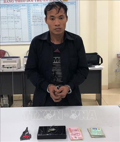 Sơn La: Bắt giữ đối tượng mua bán trái phép chất ma túy, thu giữ 1 bánh heroin