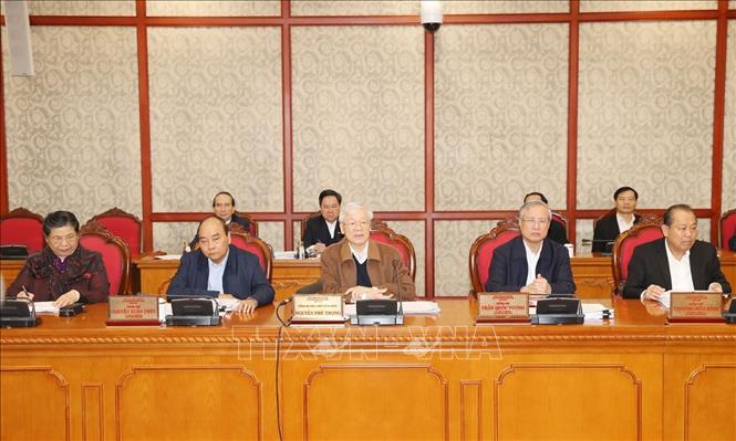 Bộ Chính trị cho ý kiến hoàn thiện dự thảo Văn kiện Đại hội XIII của Đảng gửi đại hội đảng bộ cơ sở
