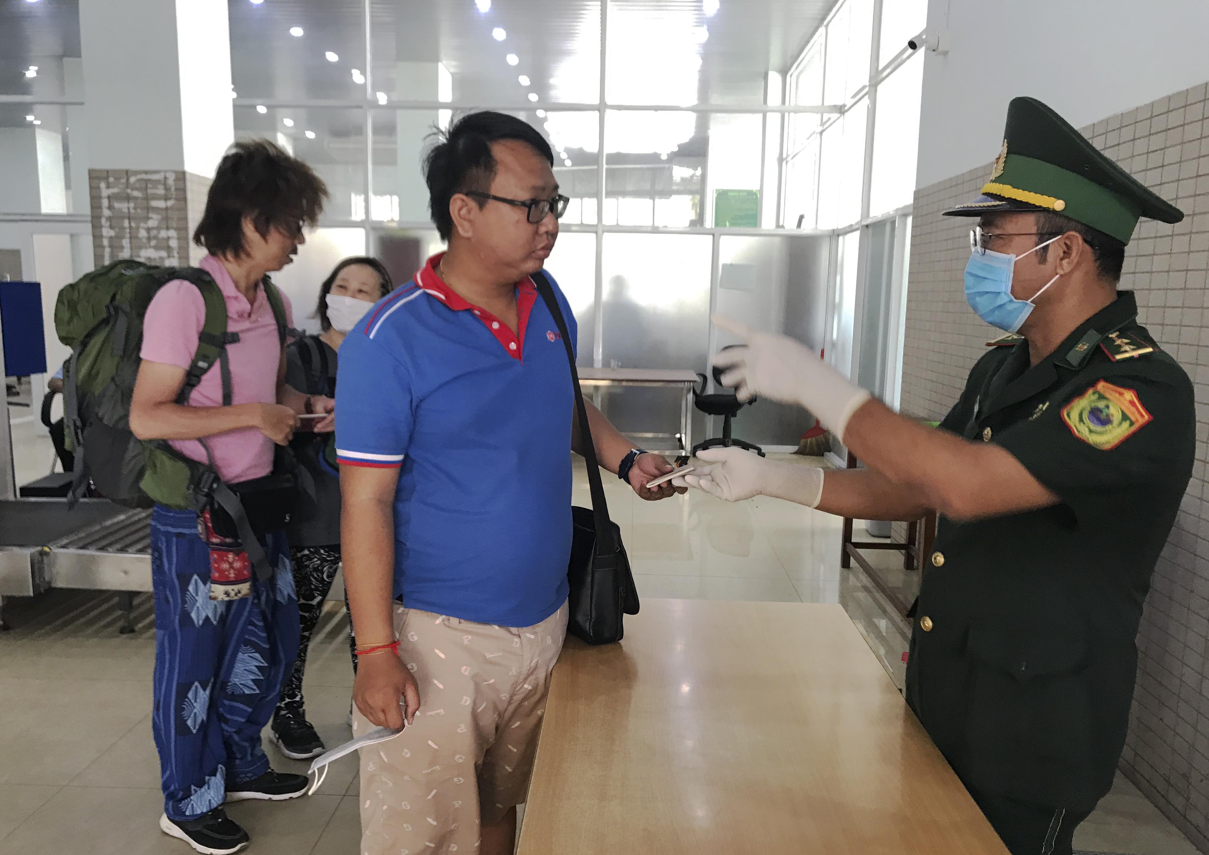 Tăng cường kiểm soát phòng dịch bệnh tại các cửa khẩu biên giới Tây Nam