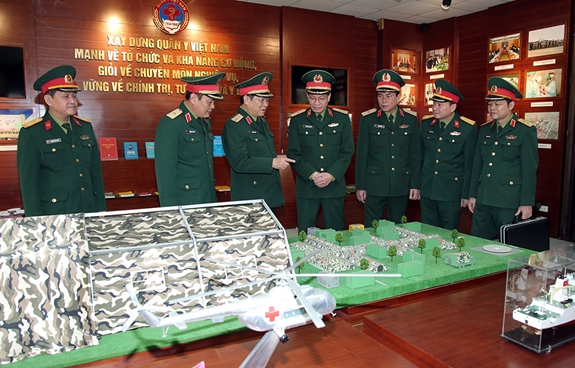 Đại tướng Ngô Xuân Lịch gửi thư chúc mừng ngành quân y