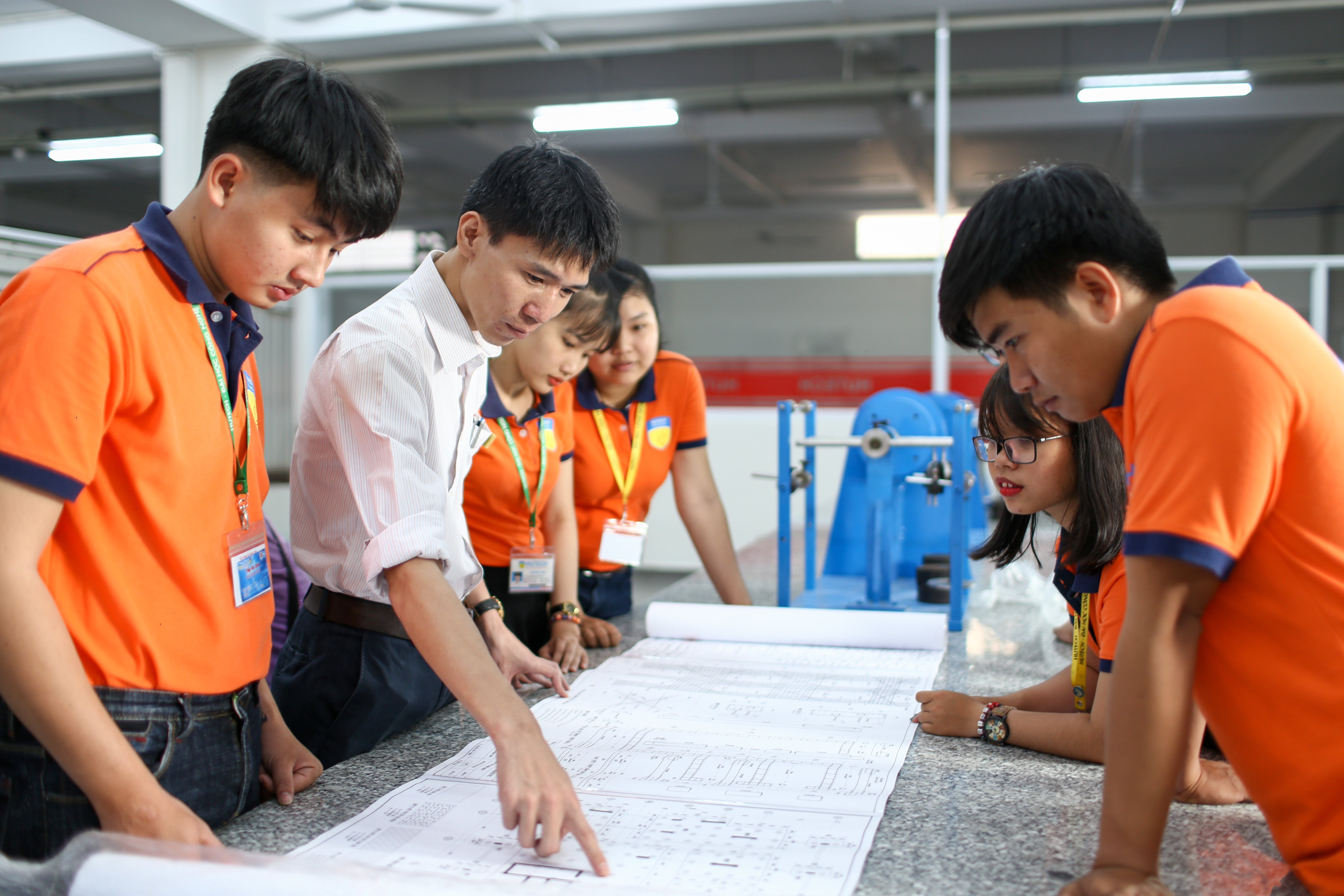TP Hồ Chí Minh: Nhiều trường đại học tiếp tục cho sinh viên nghỉ 1-2 tuần phòng chống dịch Covid-19