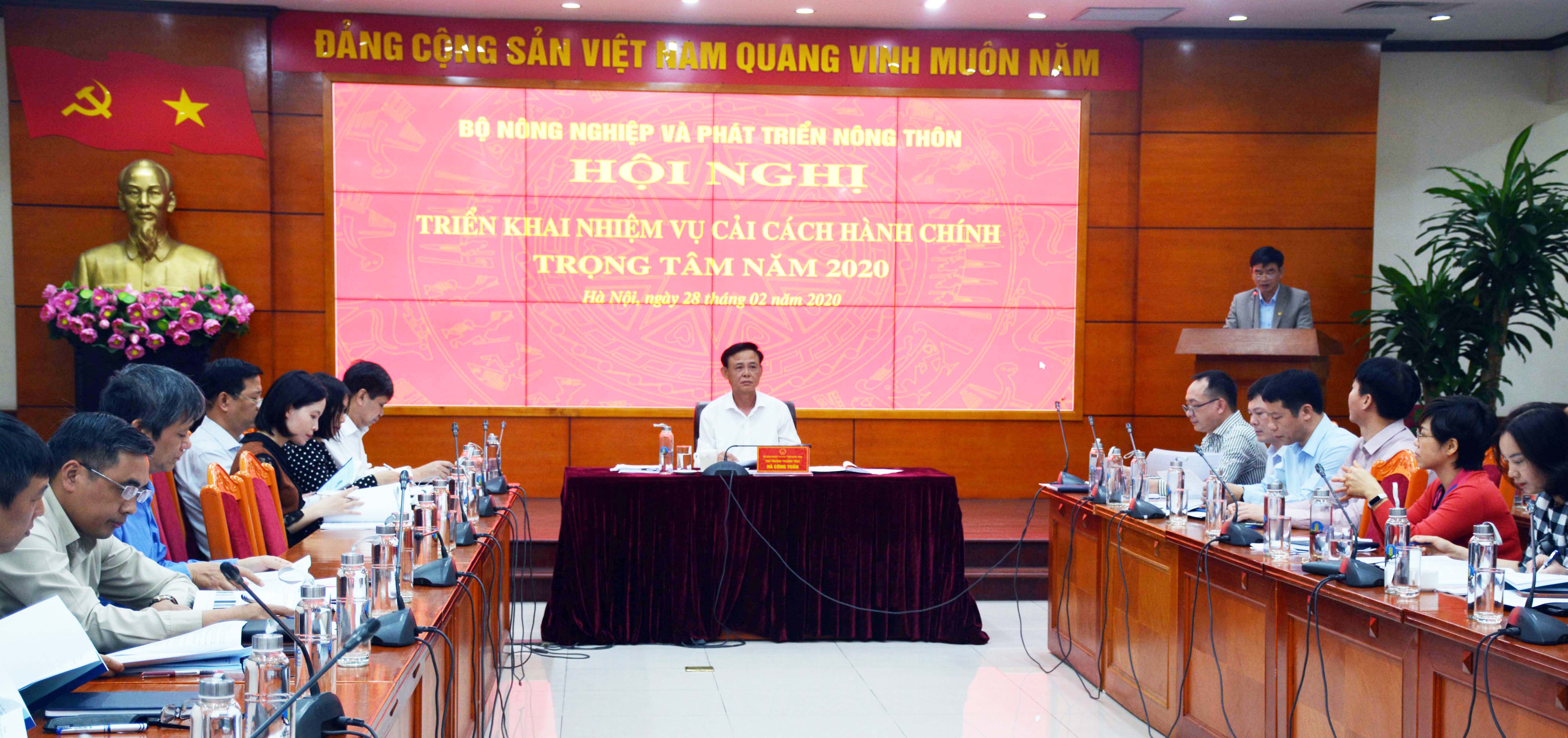 Hàng trăm điều kiện kinh doanh được Bộ Nông nghiệp và Phát triển nông thôn cắt giảm, bãi bỏ