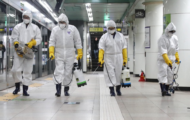 Số ca mắc mới Covid-19 bên ngoài Trung Quốc tiếp tục tăng mạnh