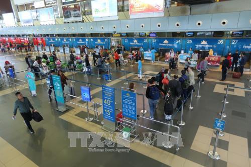 Sân bay Nội Bài và Tân Sơn Nhất ngừng đón các chuyến bay chở khách từ Hàn Quốc