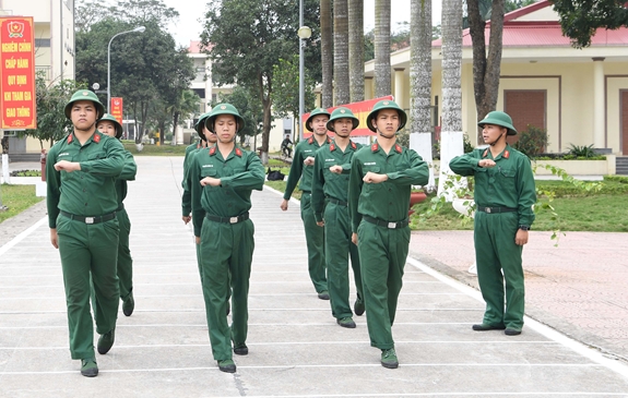 KHAI THÁC, NHÂN RỘNG SÁNG KIẾN TRONG HUẤN LUYỆN