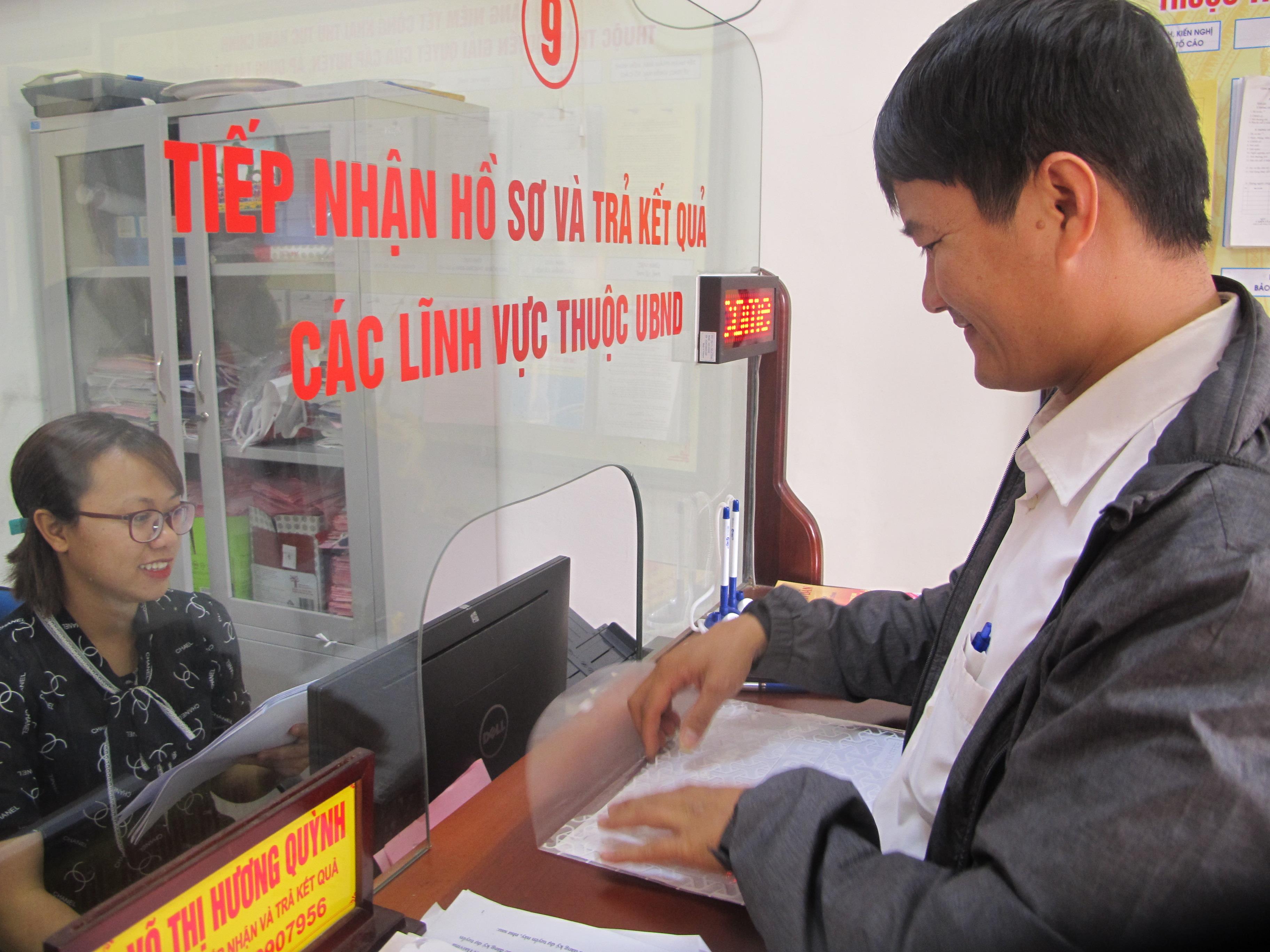 Trình độ nhân viên bưu chính quyết định hiệu quả