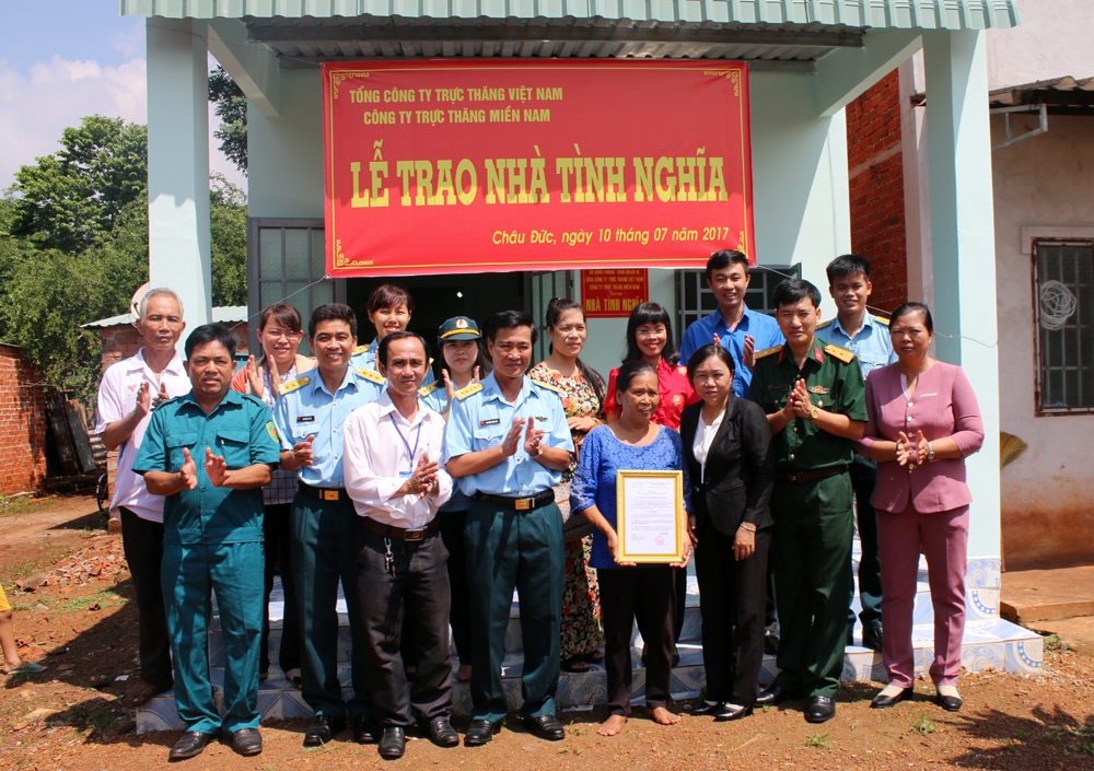 Cùng với thực hiện tốt nhiệm vụ quân sự, quốc phòng, công ty cũng luôn quan tâm đến các hoạt động đền ơn đáp nghĩa, bảo đảm thiết thực, hiệu quả, ý nghĩa.