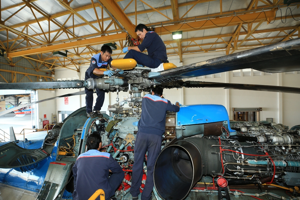 Để mỗi chuyến bay an toàn, hiệu quả, công tác bảo đảm kỹ thuật hàng không luôn được Công ty Trực thăng miền Nam chú trọng.