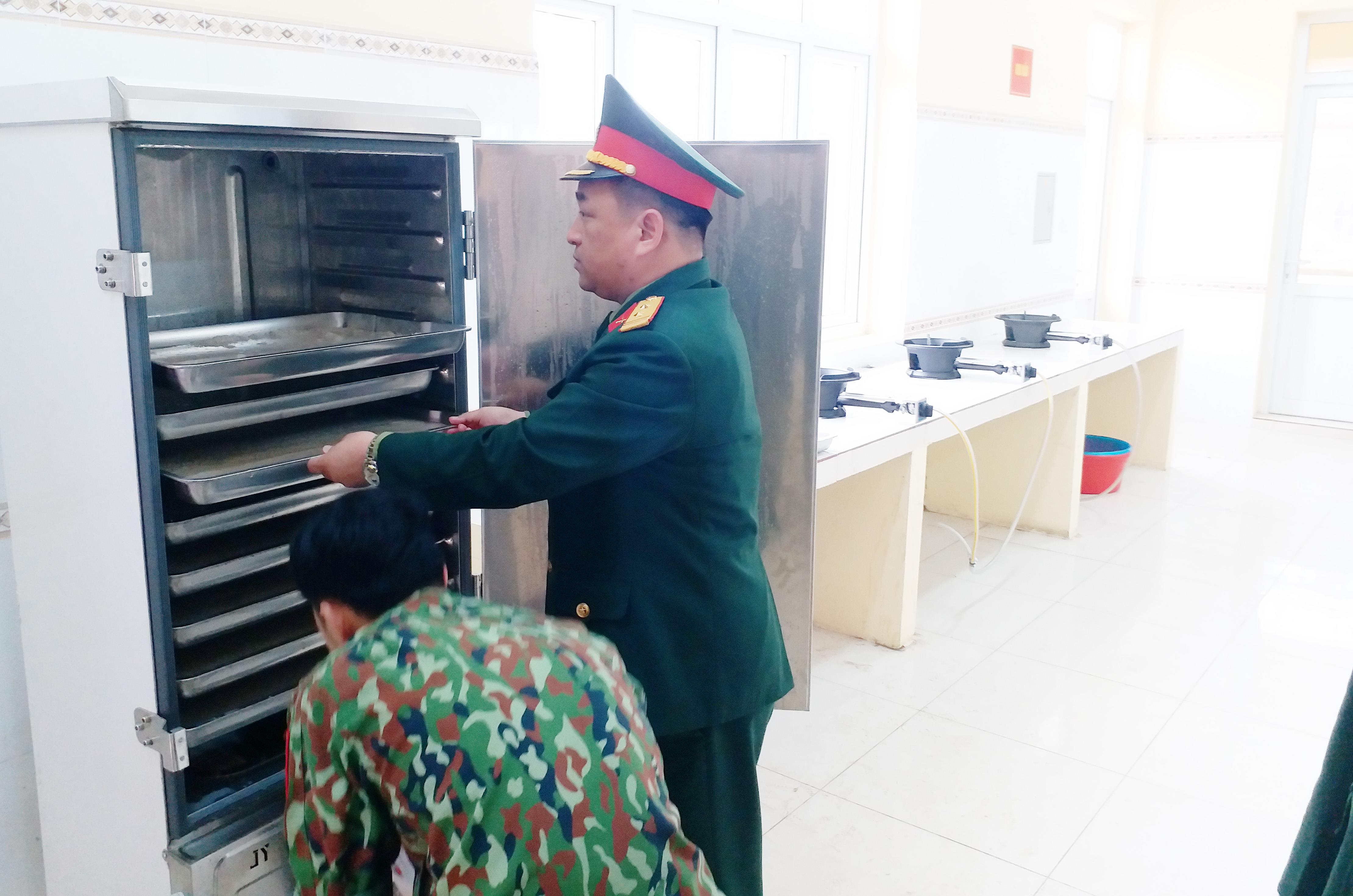 Sáng tạo trong bảo đảm nấu ăn cho bộ đội