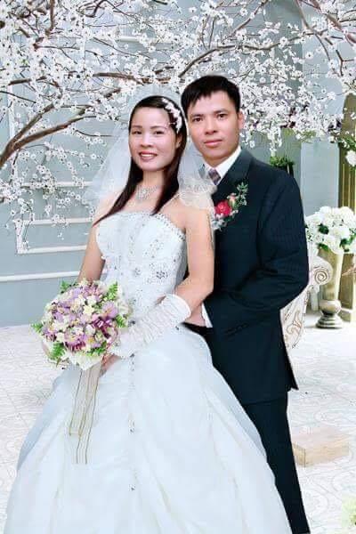 Vợ chồng chan hòa tình đồng chí