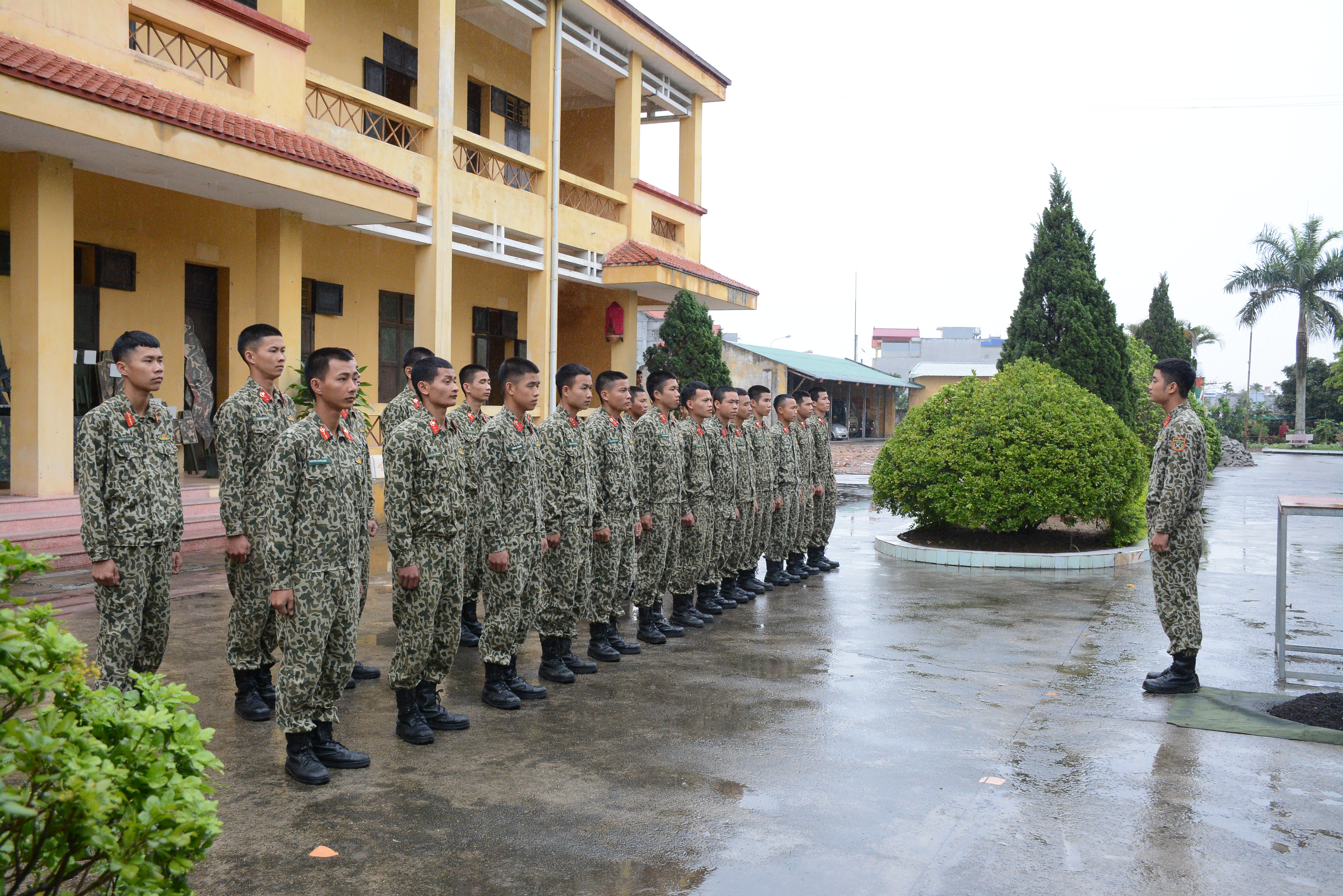 Luyện rèn bản lĩnh ở đơn vị chống khủng bố
