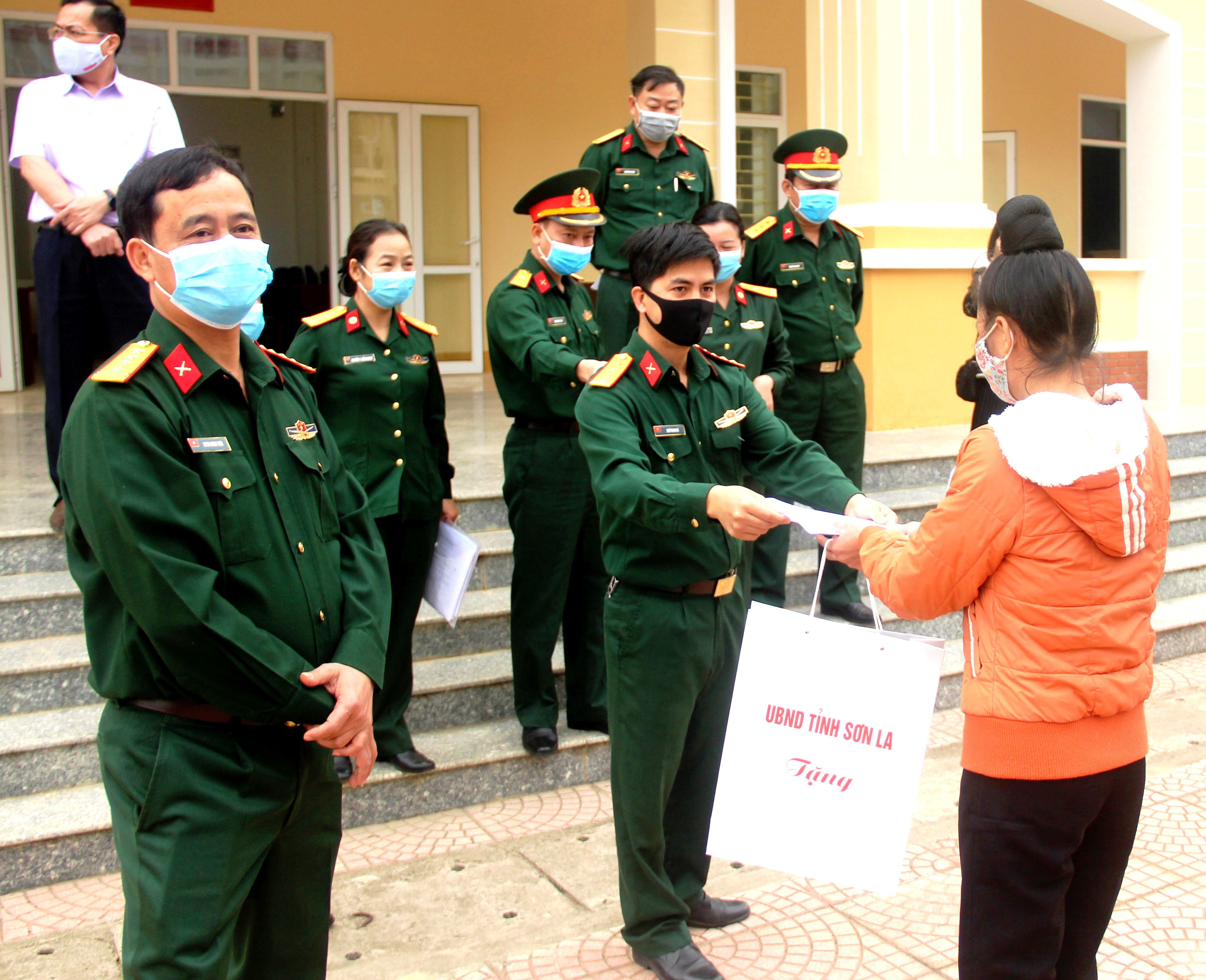 35 công dân hết thời gian cách ly tập trung tại Trung đoàn 754