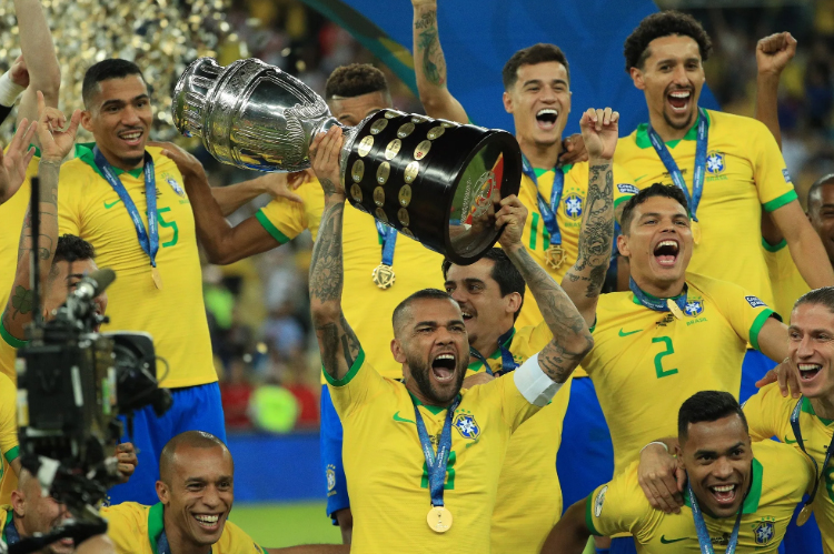 Copa America hoãn đến năm 2021 vì đại dịch Covid-19