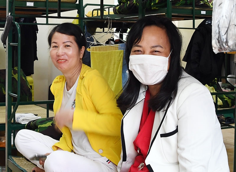 Công dân Việt Nam trở về từ Hàn Quốc đang được tạo điều kiện tốt nhất trong thời gian thực hiện cách ly tại Trường Quân sự, Quân đoàn 1.