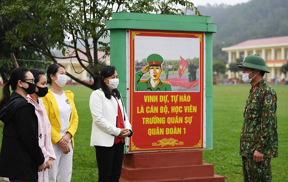 Công dân thực hiện cách ly luôn hợp tác và thực hiện nghiêm nội quy, quy định của nhà trường.