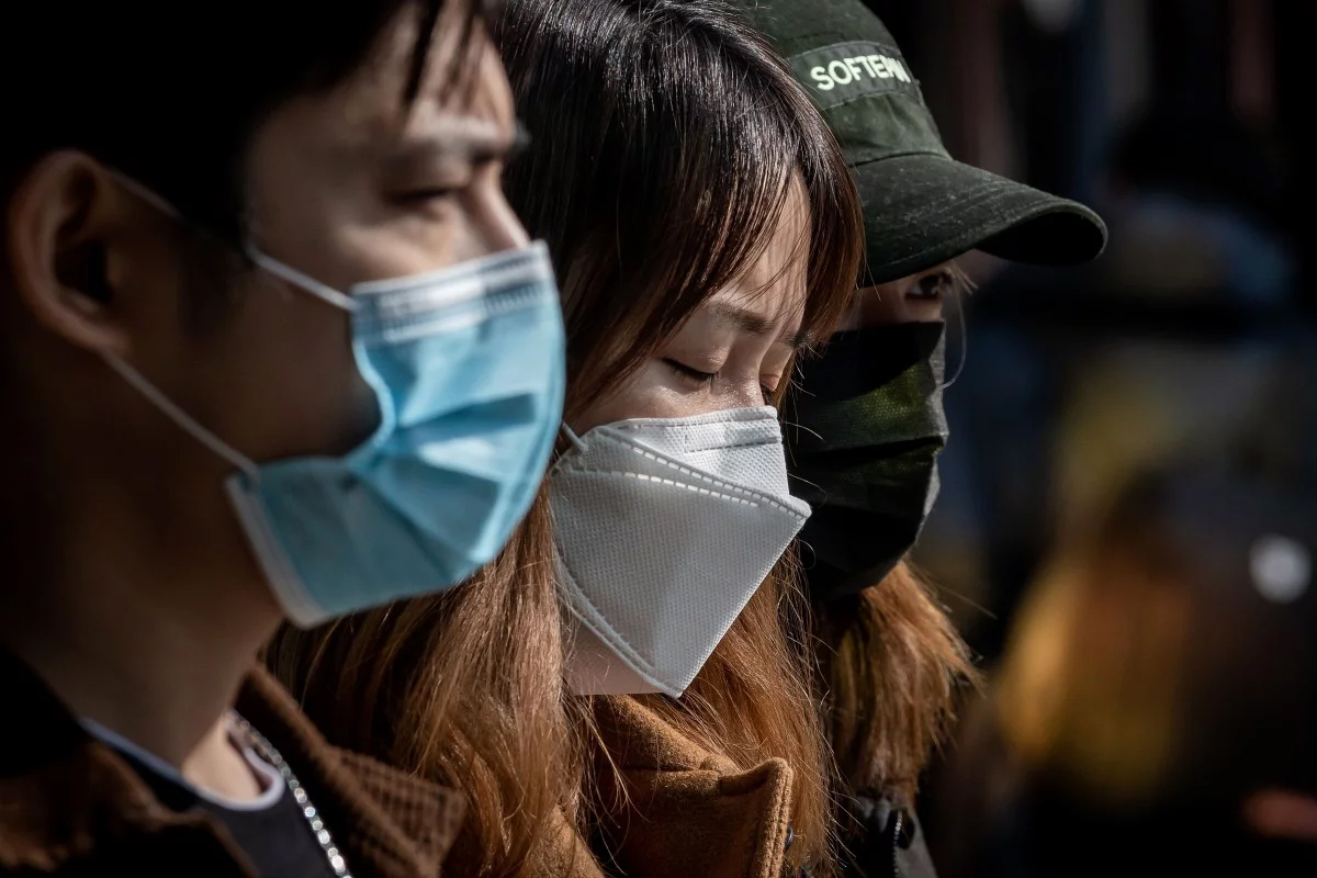 Virus corona lây nhiễm nhanh hơn và tồn tại lâu hơn SARS

