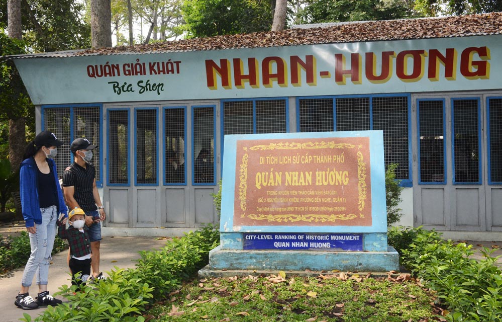 “Quán biệt động” trong Thảo Cầm Viên