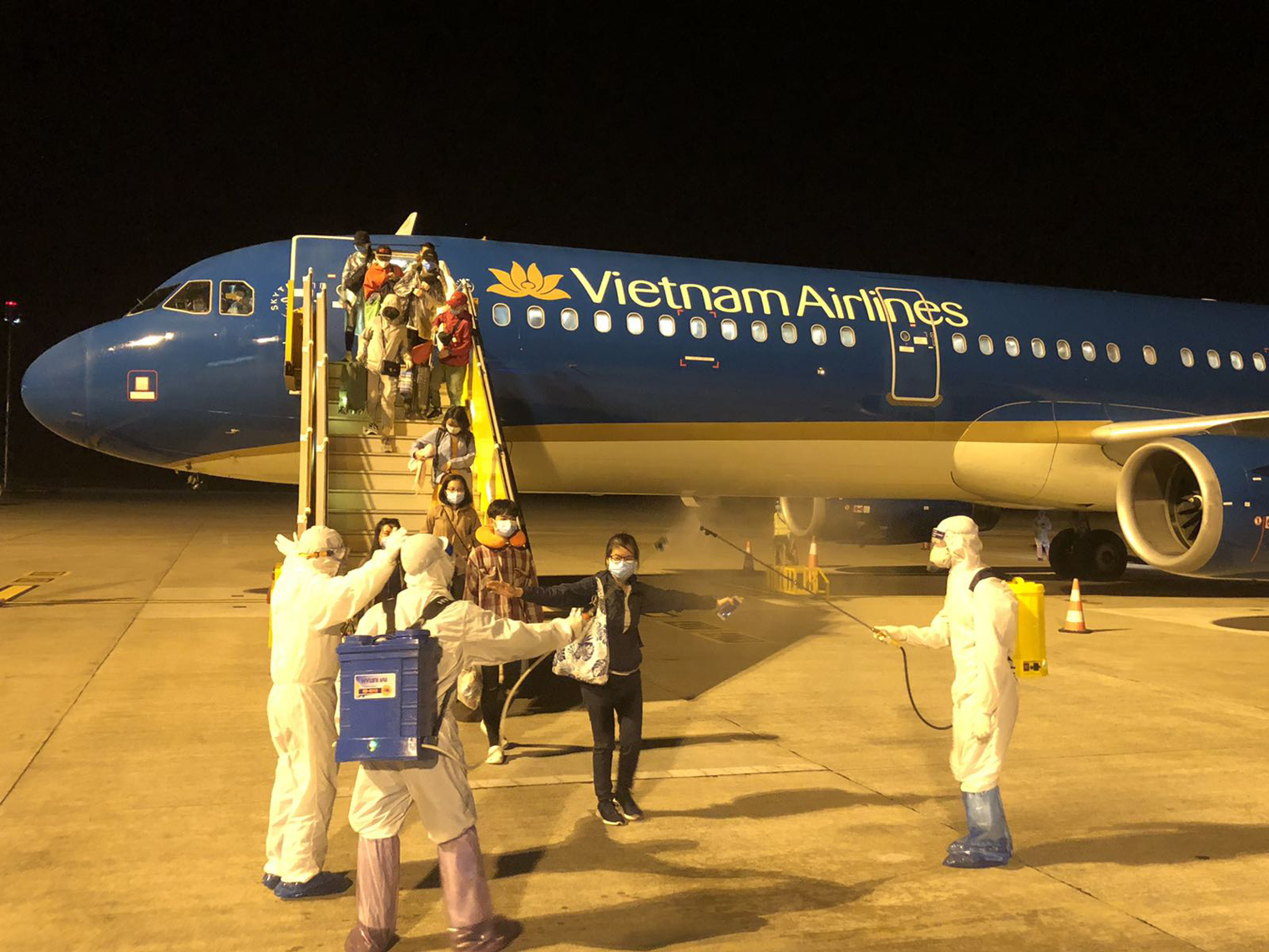Vietnam Airlines đưa công dân Việt Nam từ Philippines về nước an toàn

