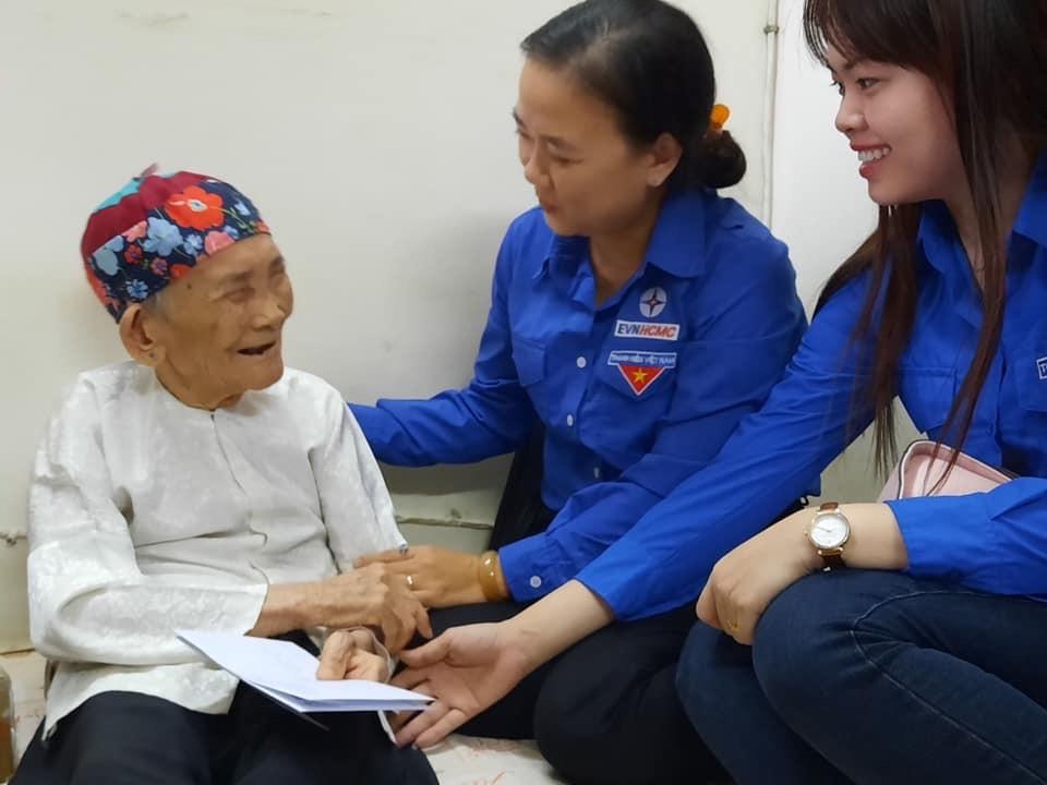 Tình nguyện nữa, tình nguyện mãi…