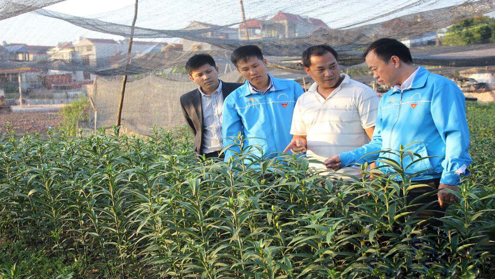 Cán bộ đoàn “đi trước, về sau”