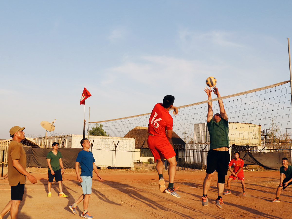 Tuổi trẻ Bệnh viện dã chiến Việt Nam ở Nam Sudan xung kích, sáng tạo

