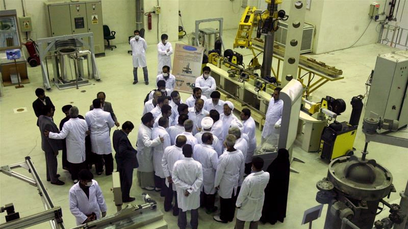 Mỹ gia hạn miễn trừ trừng phạt hợp tác hạt nhân Iran