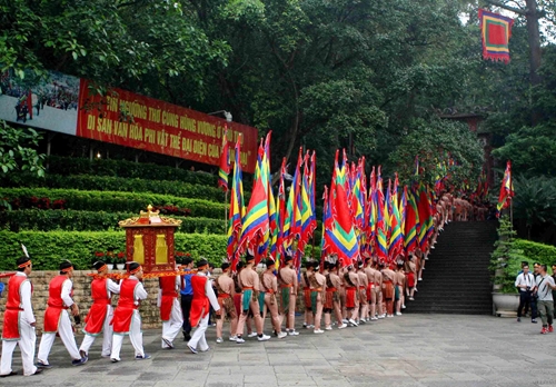 Mạch nguồn tâm linh đặc biệt gắn kết dân tộc Việt Nam thành một khối đại đoàn kết