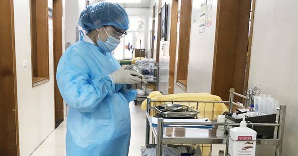 Bộ Y tế yêu cầu không bố trí nhân viên y tế mang thai tháng cuối tham gia chống dịch