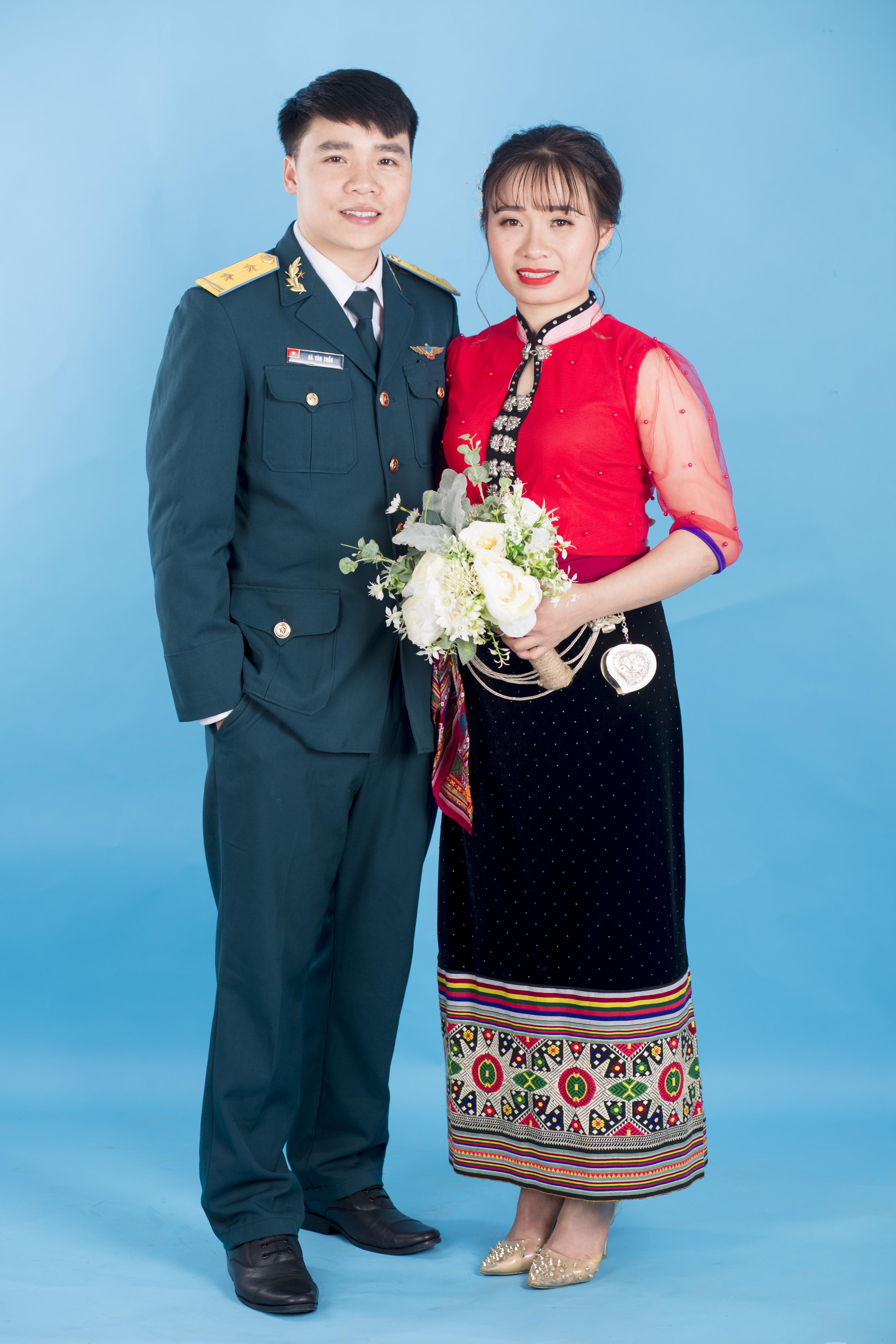 Trong gian khó tình yêu càng bền chặt