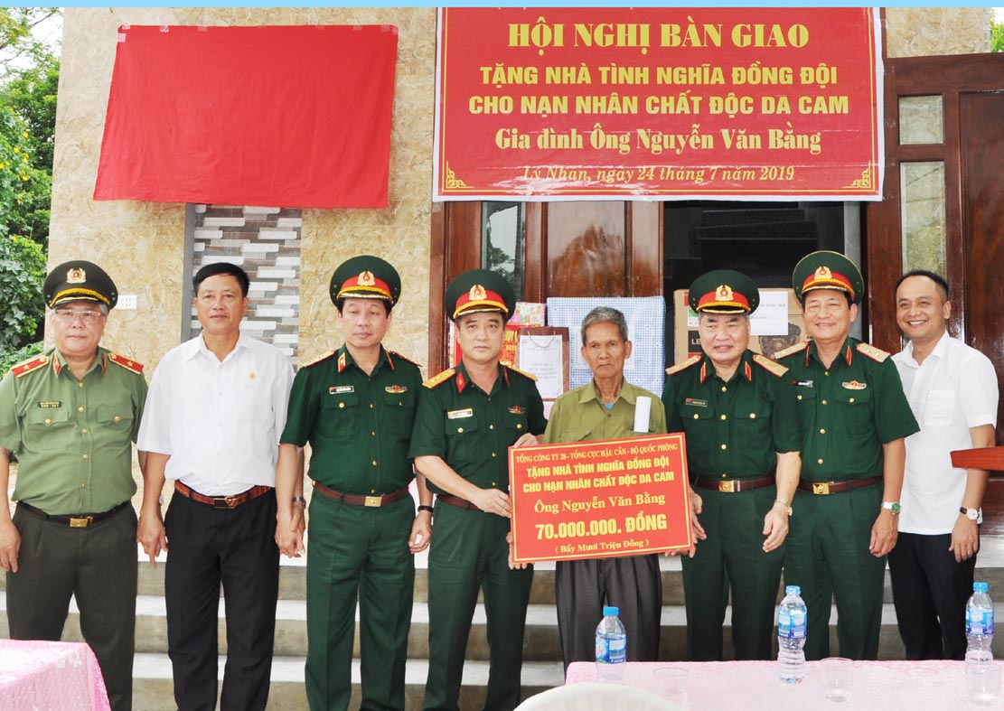 Nỗ lực chăm lo nội bộ, thiết thực hỗ trợ địa phương