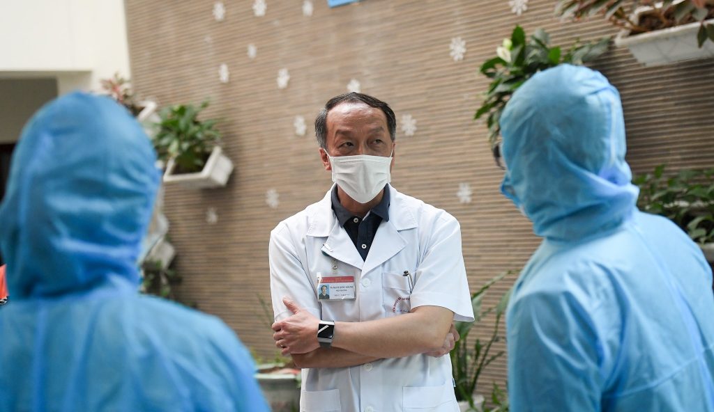 Tất cả nhân viên y tế tiếp xúc với bệnh nhân số 237 đều âm tính với Covid-19