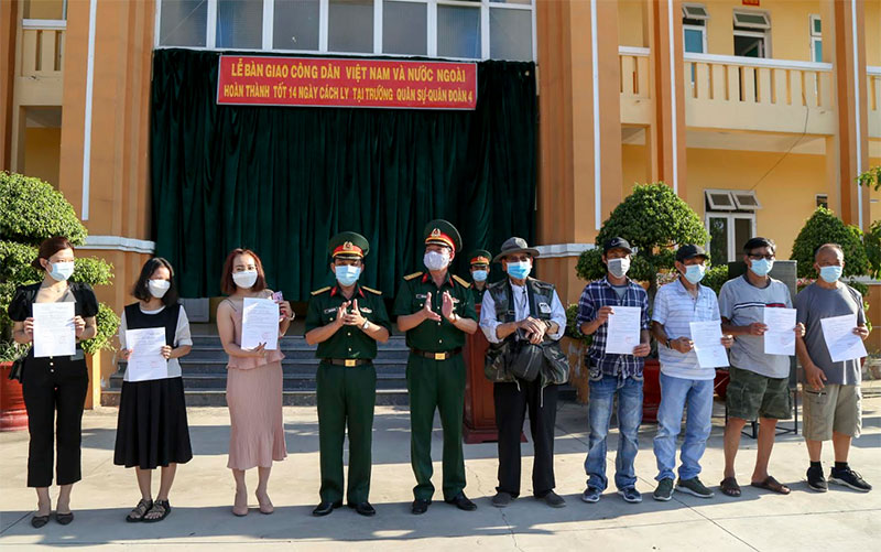 Hơn 460 người hoàn thành cách ly tập trung tại Trường Quân sự Quân đoàn 4