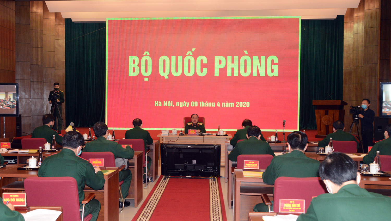 Chuẩn bị các kịch bản ứng phó nếu dịch bệnh bùng phát ở các mức độ cao hơn