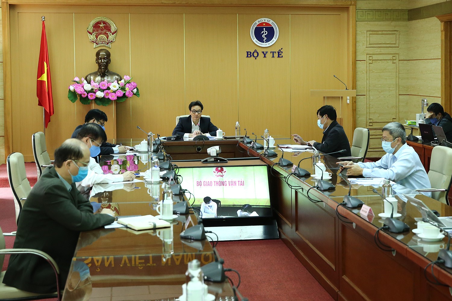 Thống nhất kiến nghị Thủ tướng về việc tiếp tục thực hiện cách ly xã hội