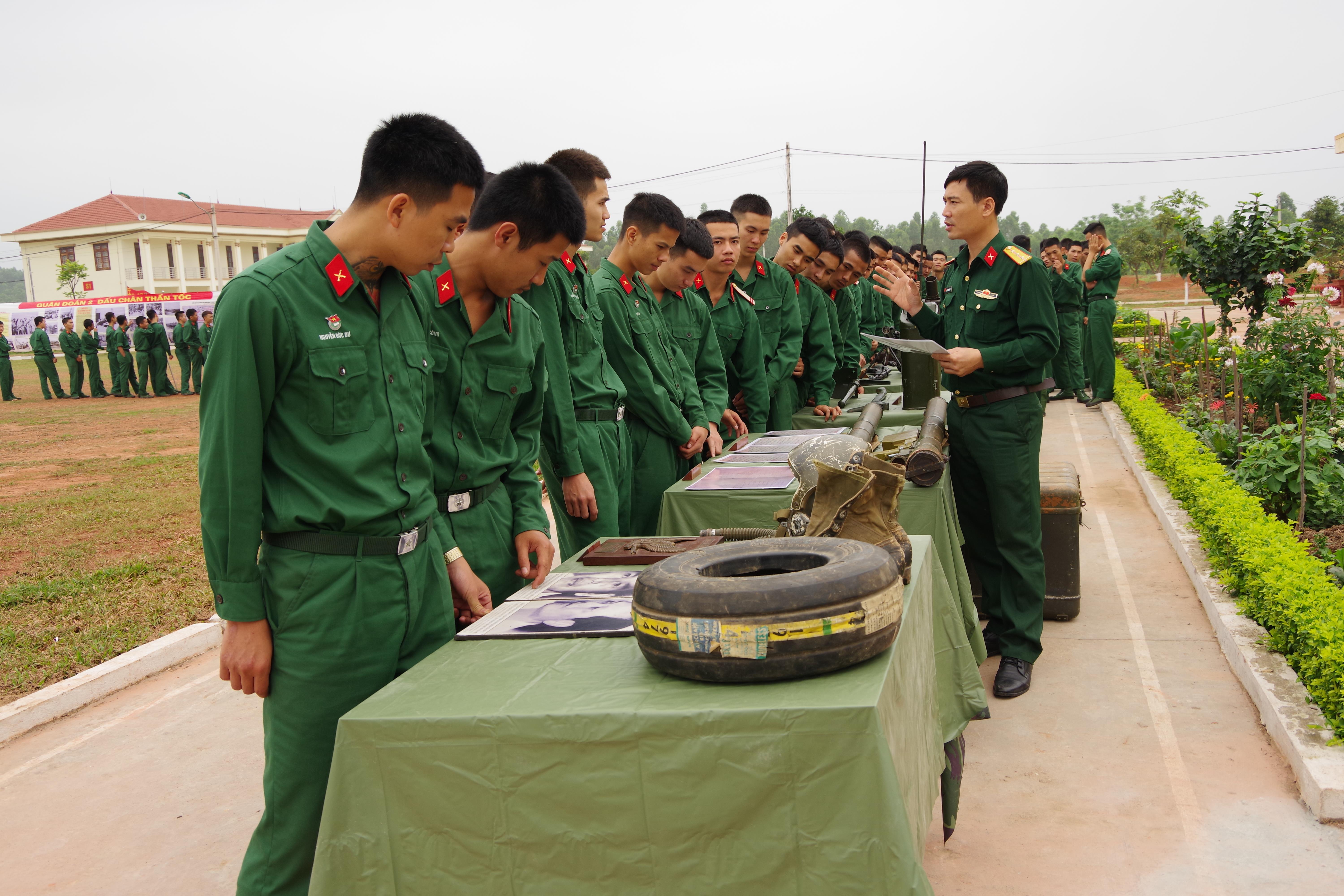 Bản “Thông cáo đặc biệt” trong ngày chiến thắng