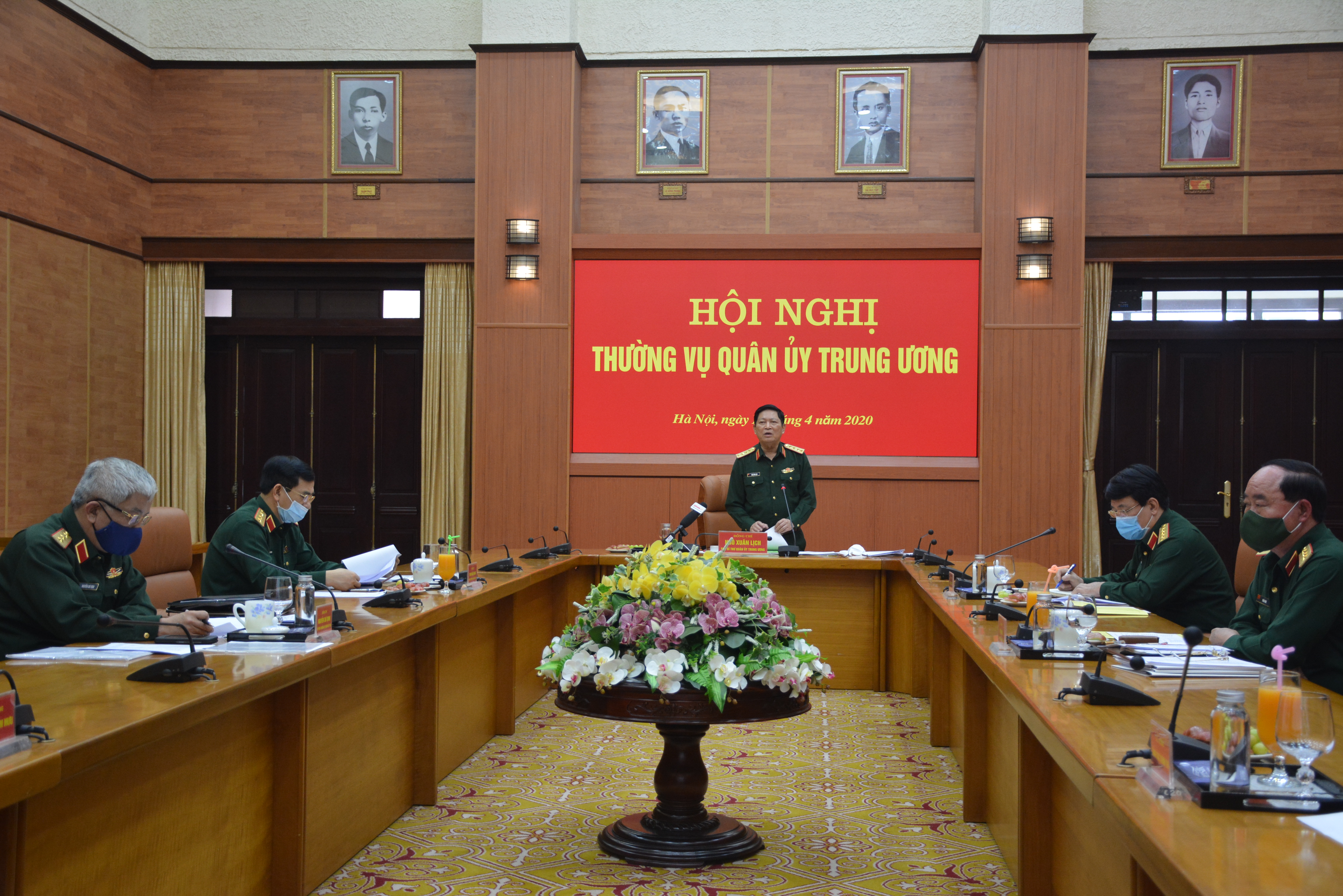 Thường vụ Quân ủy Trung ương chỉ đạo tiếp tục tăng cường các biện pháp phòng, chống dịch Covid-19