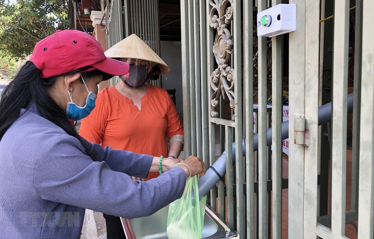 Những “cây ATM gạo nghĩa tình” đầu tiên ở Đồng Nai