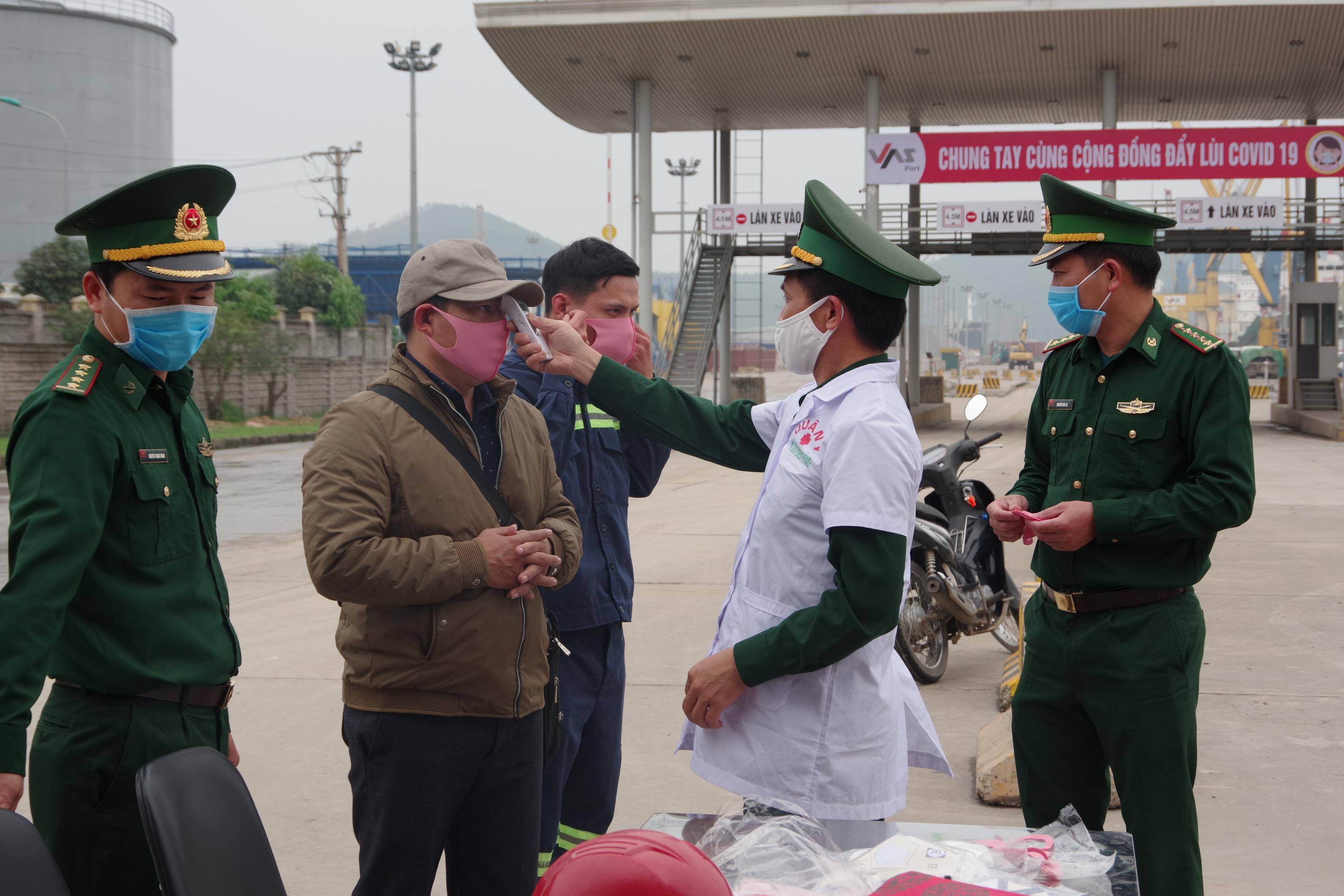 Phòng, chống dịch tại cảng biển Nghi Sơn

