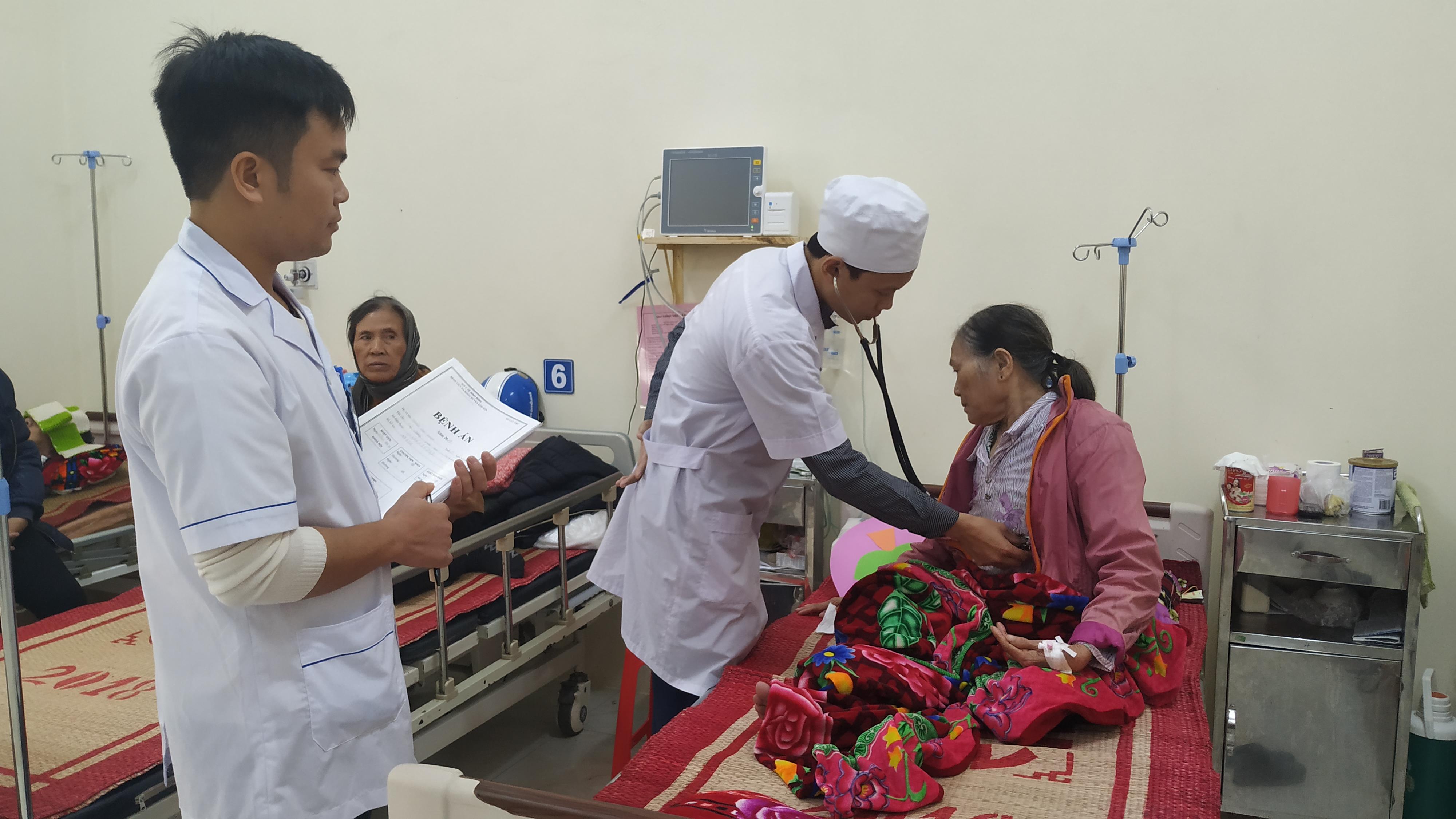 Vì sao người già cần thận trọng trong dịch Covid-19?