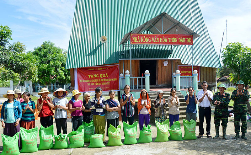 Bài 1: Giữ bình yên từ cơ sở, xây thế vững lòng dân