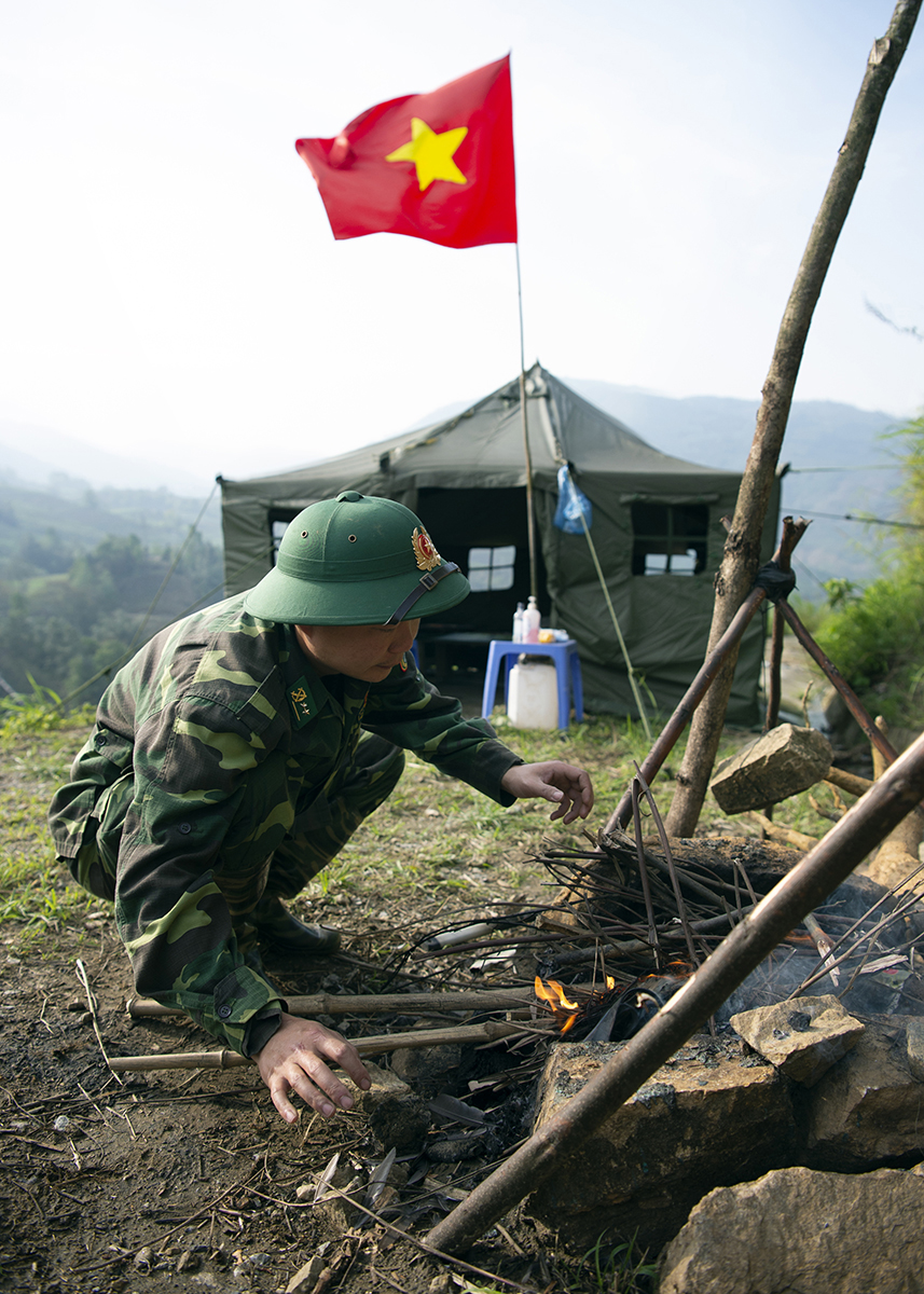 Lực lượng Bộ đội Biên phòng đã tổ chức hàng nghìn chốt, trạm dã chiến trên dọc tuyến biên giới.