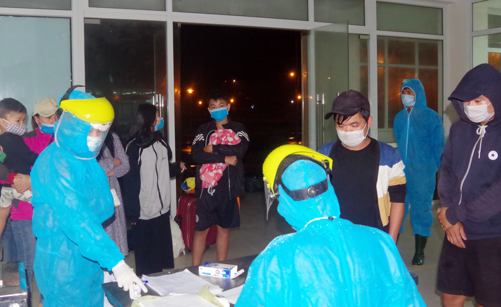 Bộ CHQS tỉnh Thừa Thiên-Huế tiếp nhận thêm 29 công dân về nước