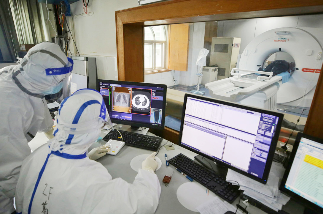 Virus corona vẫn ở trong cơ thể người khỏi bệnh

