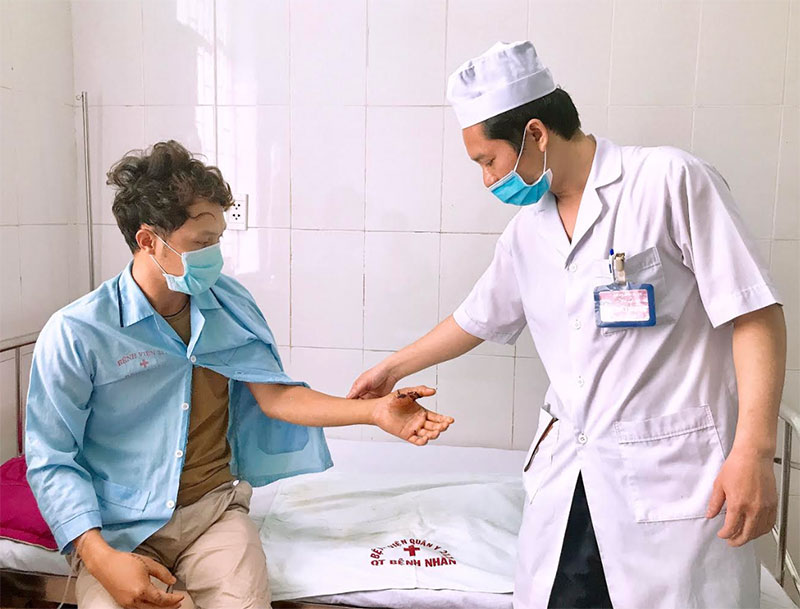 Bệnh viện Quân y 211 nối ghép thành công ngón tay cái bị đứt lìa cho bệnh nhân ở Gia Lai